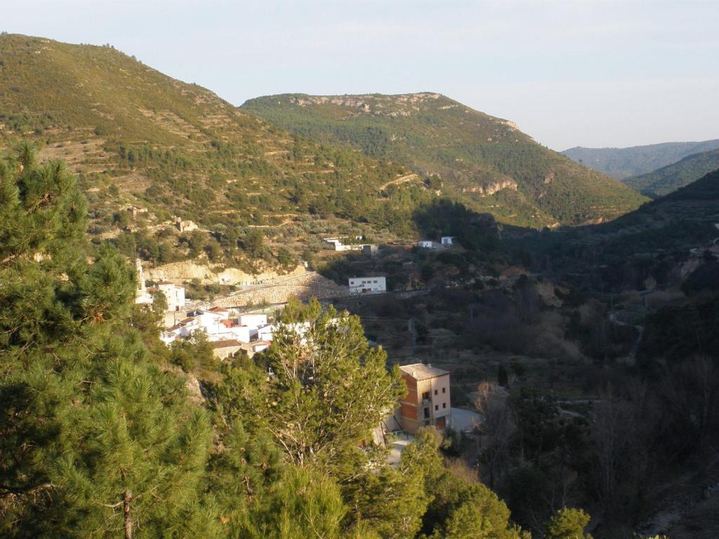 Hotel Restaurante Vinas Viejas Fuentes de Ayodar Exterior photo
