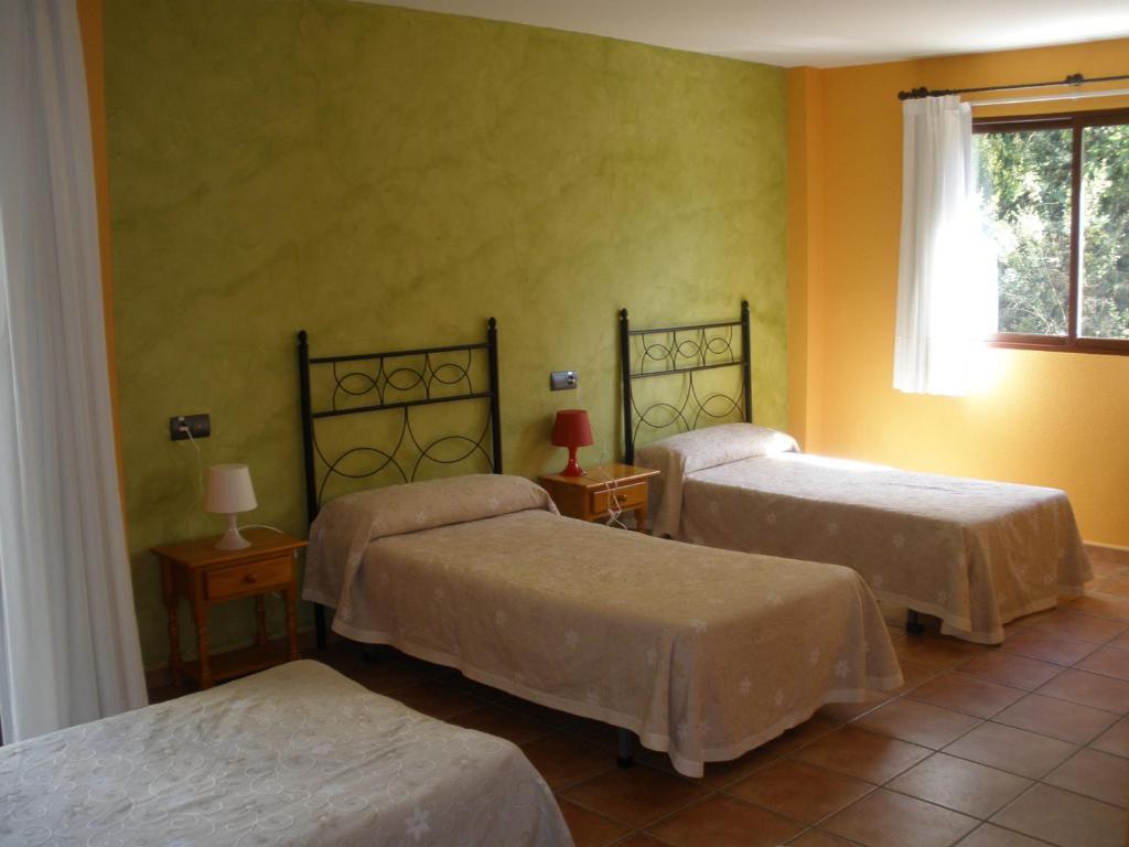 Hotel Restaurante Vinas Viejas Fuentes de Ayodar Room photo